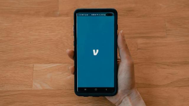 How to Use Venmo Safely: A Guide to the Popular Payment App