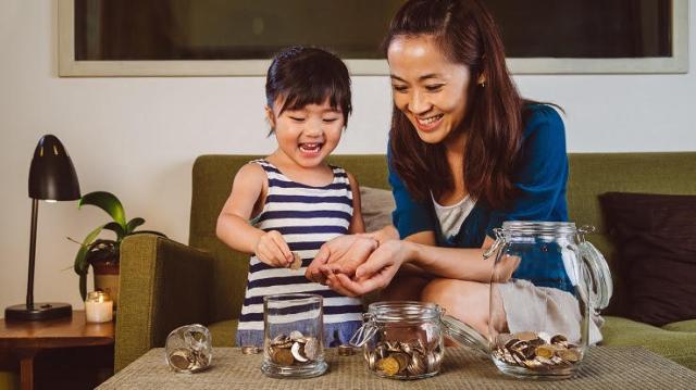 Investment Accounts for Kids: Key Ways to Save for Your Child’s Future