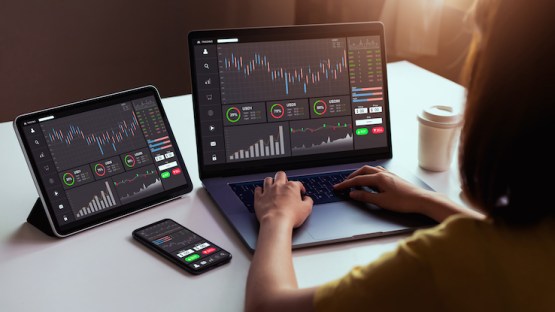 6 Best Live Stock Trackers for Beginning Investors